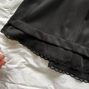 🎱🪩vintage VANITY FAIR slip skirt